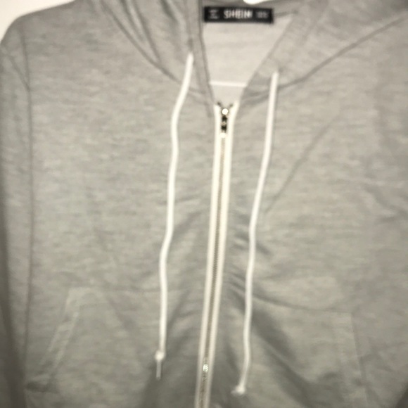 grey cropped sweater - Picture 2 of 3